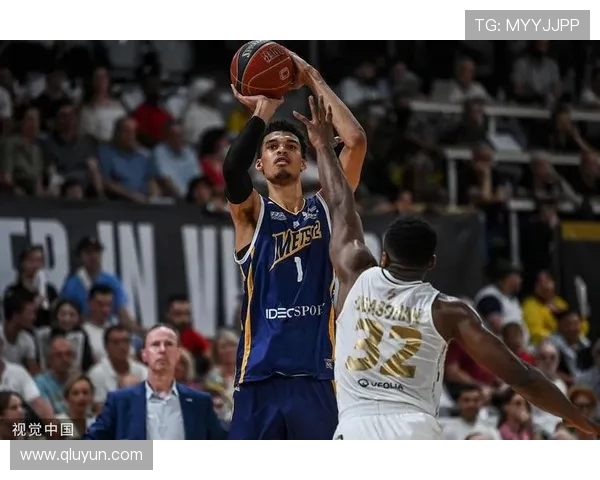 文班亚马惊人控球表现本赛季两场零失误展现超级中锋稳定性