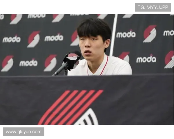 杨瀚森今日站位前移或是教练组对其新战术角色的尝试